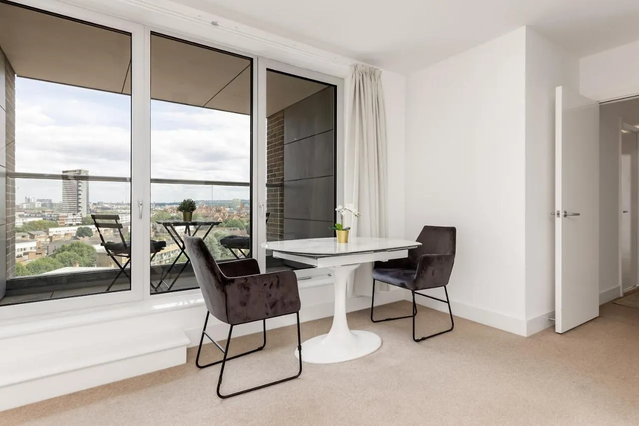 Khayat Homes - The Ferry - Two Bed London 0*,  United Kingdom