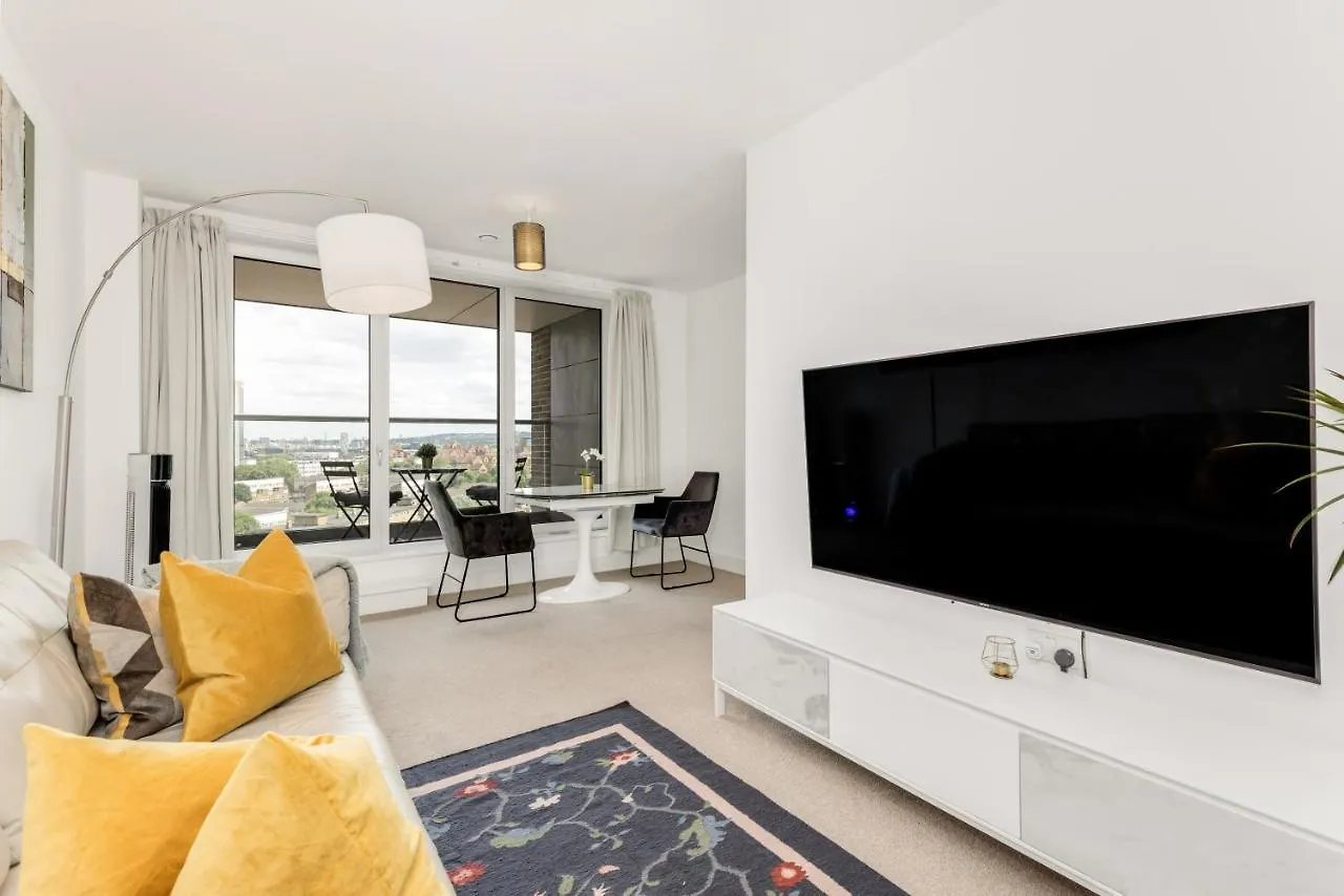 Khayat Homes - The Ferry - Two Bed London 0*,